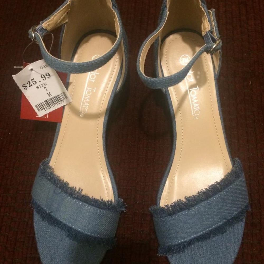 Shoes - Picture 6 of 6